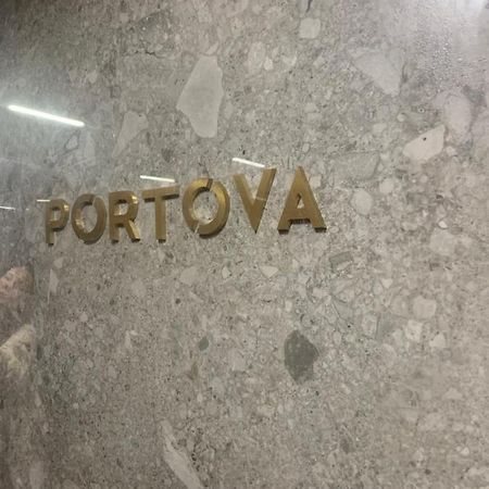 Portova Home กดิเนีย ภายนอก รูปภาพ